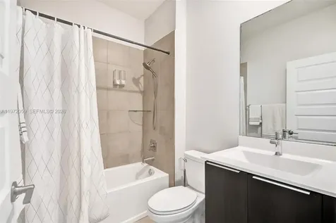 4771 NW 84th Avenue Doral FL 33166