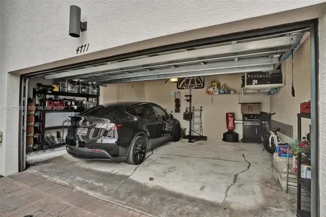 4771 NW 84th Avenue Doral FL 33166