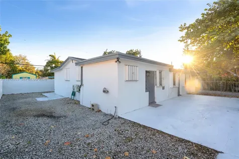 1064 NW 103rd Street Miami FL 33150