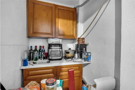 1064 NW 103rd Street Miami FL 33150