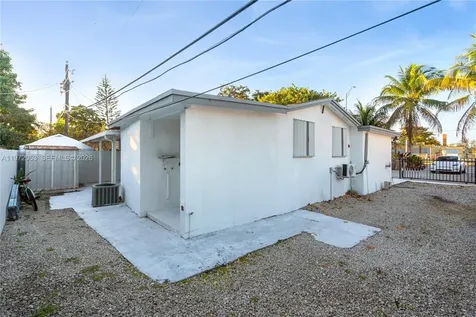 1064 NW 103rd Street Miami FL 33150