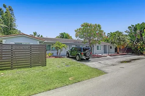 3320 NE 13th Avenue Oakland Park FL 33334