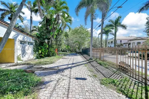1025 NE 84th Street Miami FL 33138