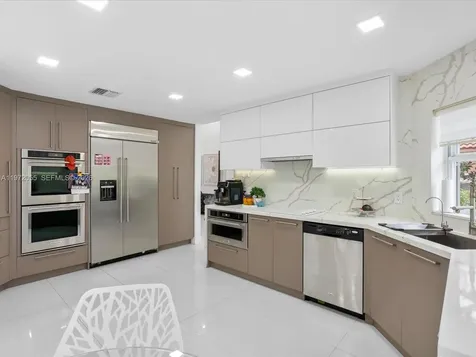 1607 SW 157th Avenue Pembroke Pines FL 33027