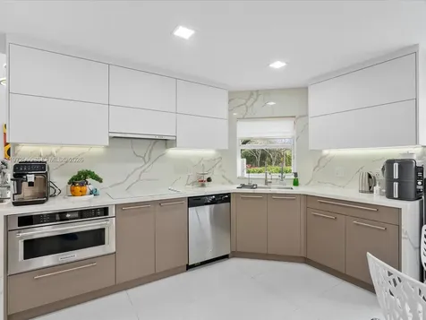 1607 SW 157th Avenue Pembroke Pines FL 33027