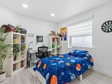 1607 SW 157th Avenue Pembroke Pines FL 33027