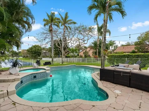 1607 SW 157th Avenue Pembroke Pines FL 33027