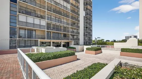20335 W Country Club Drive Aventura FL 33180
