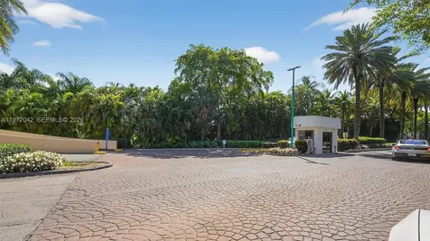 20335 W Country Club Drive Aventura FL 33180