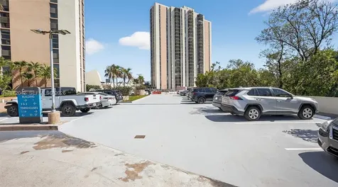 20335 W Country Club Drive Aventura FL 33180