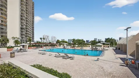 20335 W Country Club Drive Aventura FL 33180
