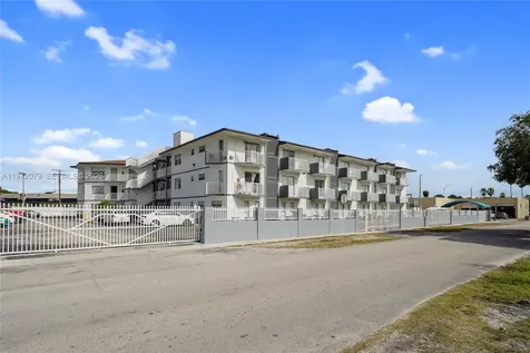 1051 NE 163rd Street North Miami Beach FL 33162