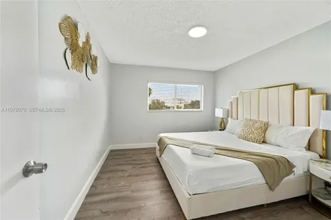 1051 NE 163rd Street North Miami Beach FL 33162