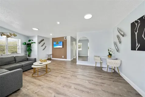 1051 NE 163rd Street North Miami Beach FL 33162