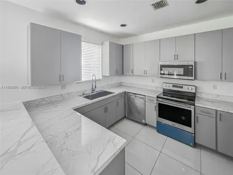 15843 SW 139th Street Miami FL 33196