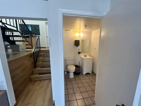 6910 NW 50th Street Miami FL 33195