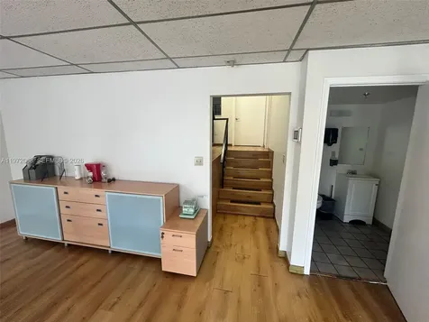 6910 NW 50th Street Miami FL 33195