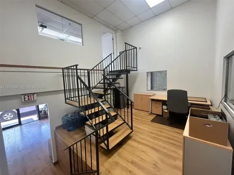 6910 NW 50th Street Miami FL 33195