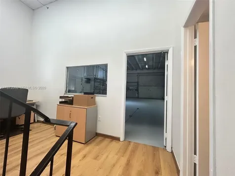 6910 NW 50th Street Miami FL 33195