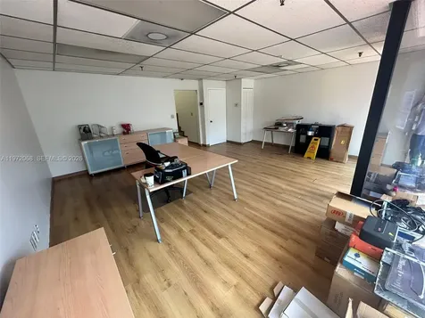 6910 NW 50th Street Miami FL 33195