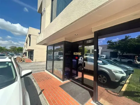 6910 NW 50th Street Miami FL 33195