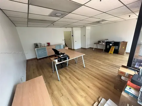 6910 NW 50th Street Miami FL 33195