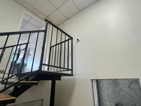 6910 NW 50th Street Miami FL 33195