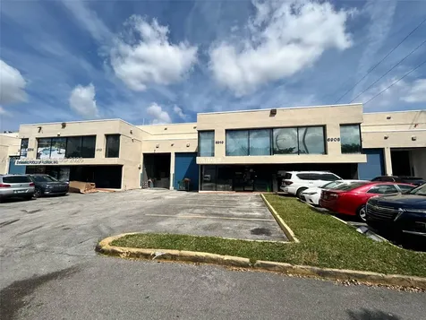 6910 NW 50th Street Miami FL 33195