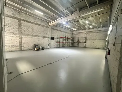 6910 NW 50th Street Miami FL 33195