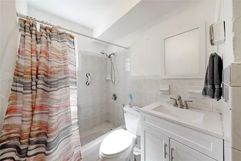 4318 E 8th Court Hialeah FL 33013