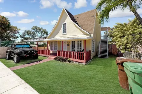 4318 E 8th Court Hialeah FL 33013