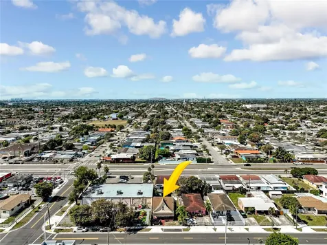 4318 E 8th Court Hialeah FL 33013