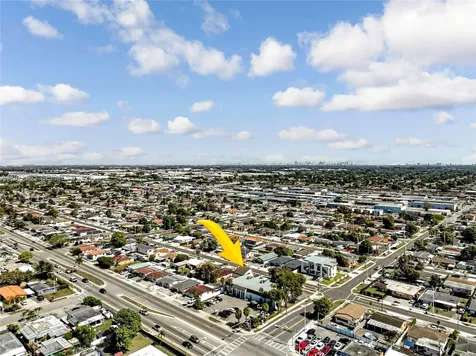 4318 E 8th Court Hialeah FL 33013