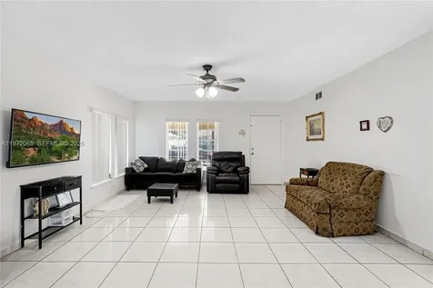 4318 E 8th Court Hialeah FL 33013