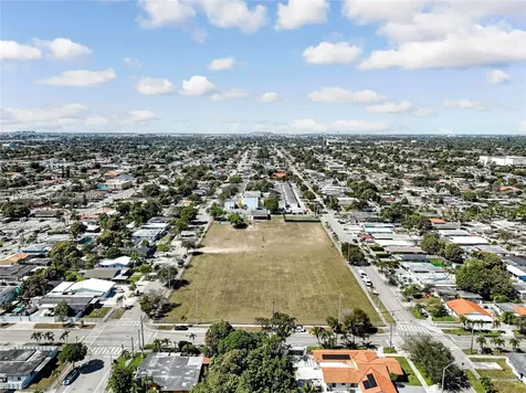 4318 E 8th Court Hialeah FL 33013