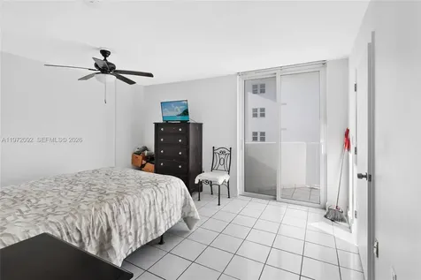 7933 West Drive North Bay Village FL 33141