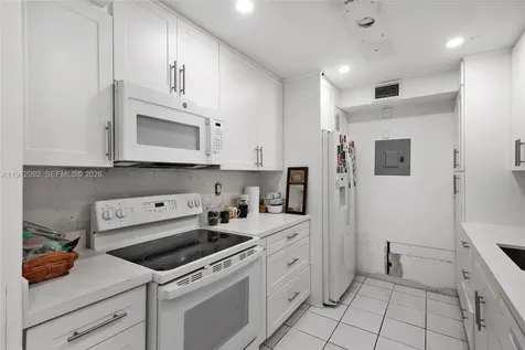 7933 West Drive North Bay Village FL 33141