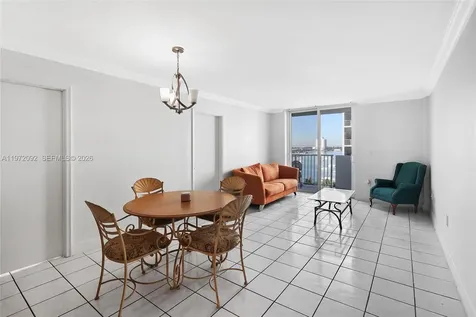 7933 West Drive North Bay Village FL 33141