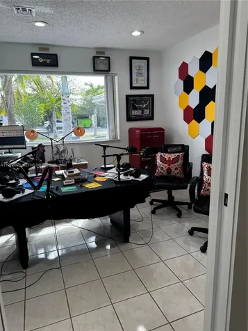 530 SW 136th Place Miami FL 33184