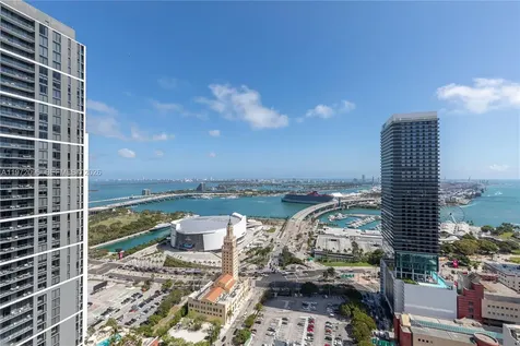 121 Northeast 5th Street Miami FL 33132