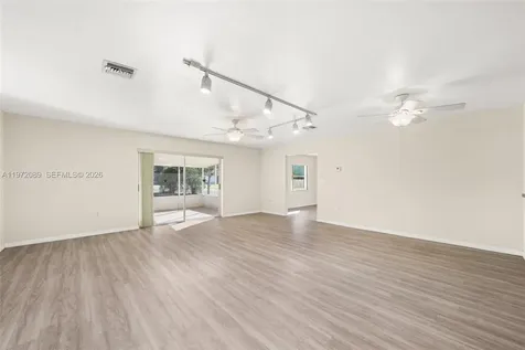 1273 Woodbury Avenue Sebring FL 33875