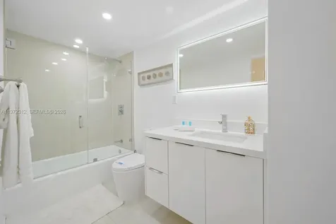19370 Collins Avenue Sunny Isles Beach FL 33160