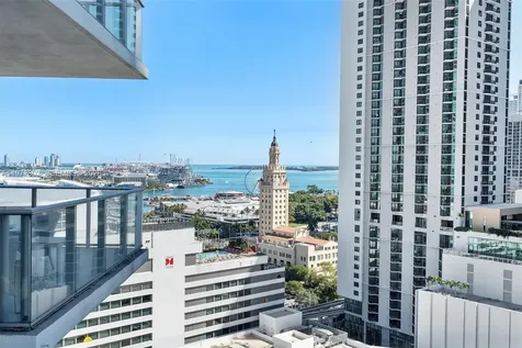 851 NE 1st Avenue Miami FL 33132