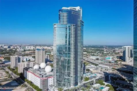 851 NE 1st Avenue Miami FL 33132