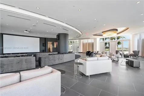 851 NE 1st Avenue Miami FL 33132