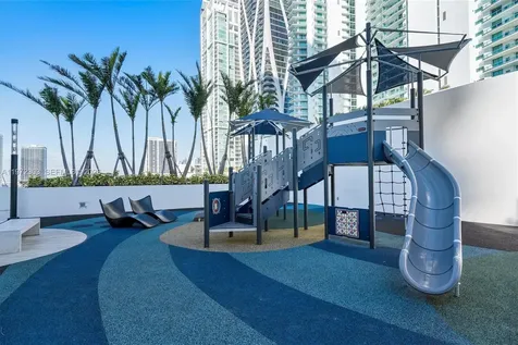 851 NE 1st Avenue Miami FL 33132