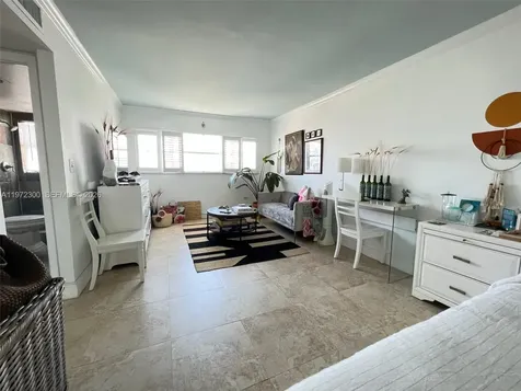 1881 Washington Avenue Miami Beach FL 33139