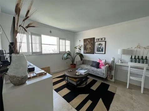 1881 Washington Avenue Miami Beach FL 33139
