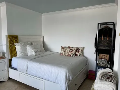 1881 Washington Avenue Miami Beach FL 33139