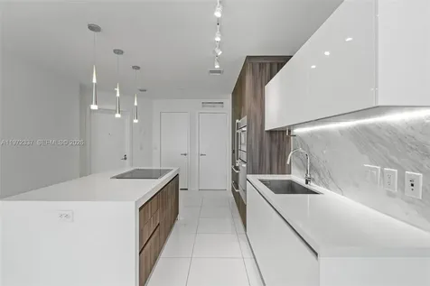851 NE 1st Avenue Miami FL 33132